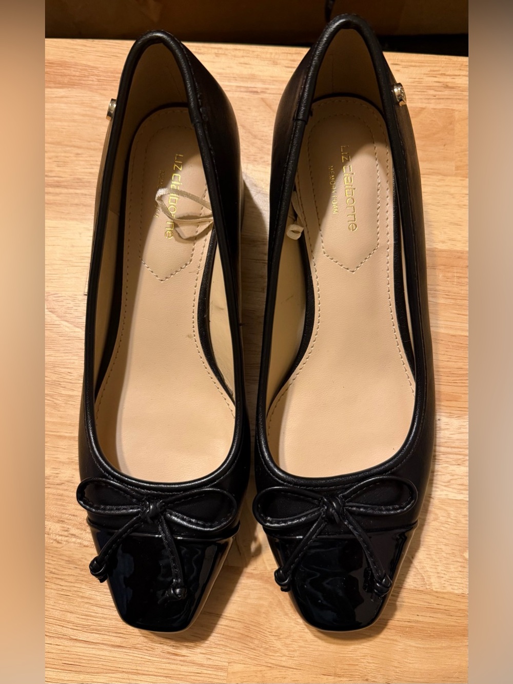 Liz Claiborne Fredson Women’s 6 pre-owned cap closed block heel pump black